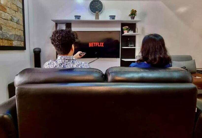 Luxury 1br Unit With Pool At Venice Luxury Residences, Tower Domenico, Mckinley Hill, Taguig City