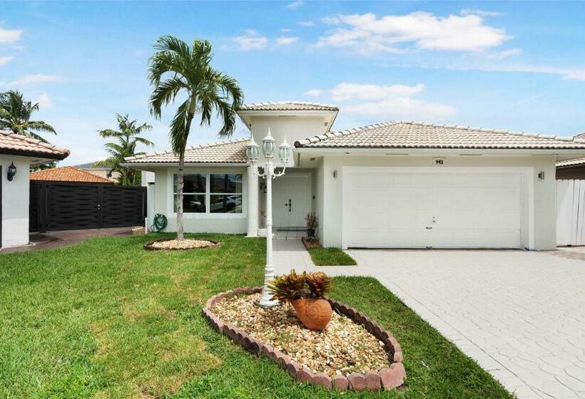 بنسيون Habitación Privada Dolphin Mall   Fiu