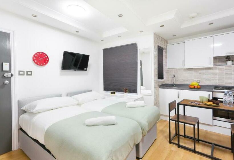 Majatalo Studio9 Rooms   Next To Emirates Stadium   Budget Rooms With Shared Bathroom