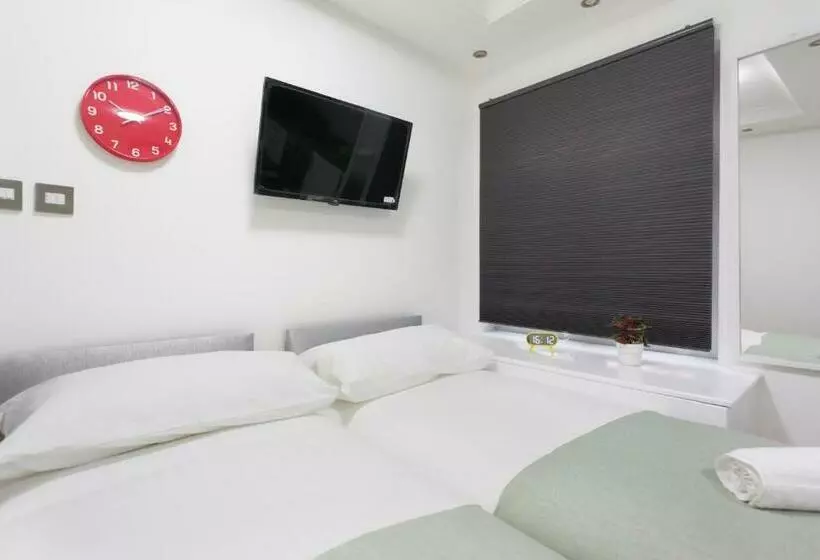 ペンション Studio9 Rooms   Next To Emirates Stadium   Budget Rooms With Shared Bathroom