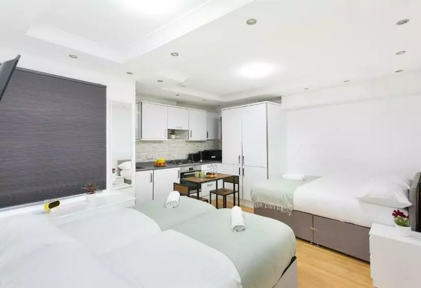ペンション Studio9 Rooms   Next To Emirates Stadium   Budget Rooms With Shared Bathroom