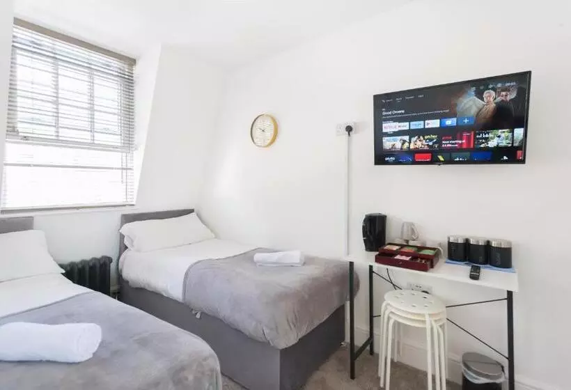 ペンション Studio9 Rooms   Next To Emirates Stadium   Budget Rooms With Shared Bathroom