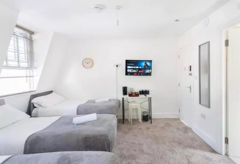 ペンション Studio9 Rooms   Next To Emirates Stadium   Budget Rooms With Shared Bathroom