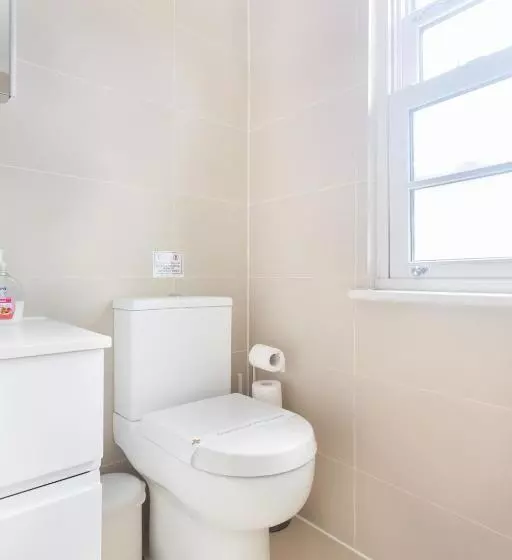 ペンション Studio9 Rooms   Next To Emirates Stadium   Budget Rooms With Shared Bathroom