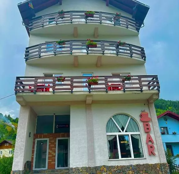 Majatalo River Side
