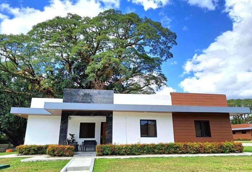 Aurora Villas And Cabin Resort