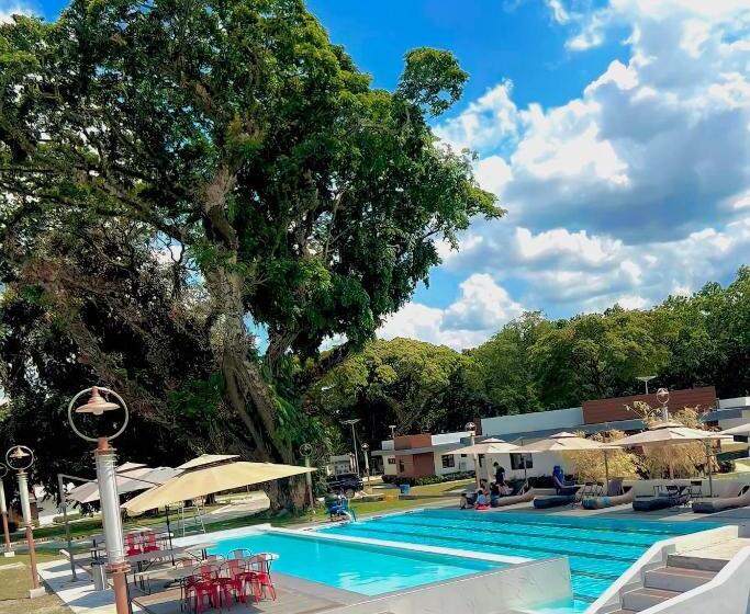 Aurora Villas And Cabin Resort