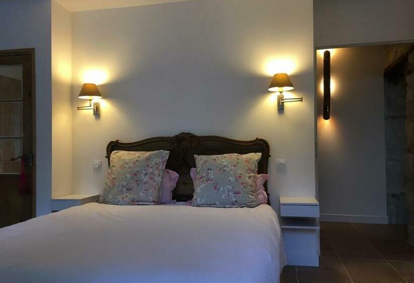 Bed and Breakfast Les Chantours, Domaine De 15 Hectares Arboré Et Fleuri