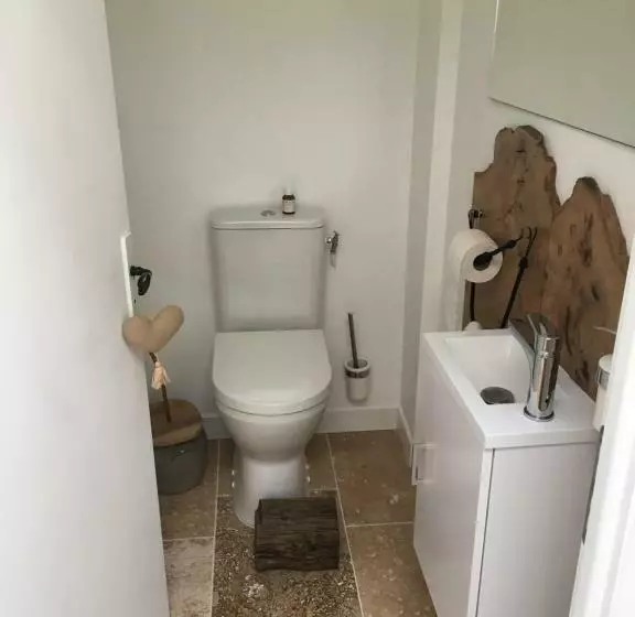 ベッドアンドブレックファースト Les Chantours, Domaine De 15 Hectares Arboré Et Fleuri