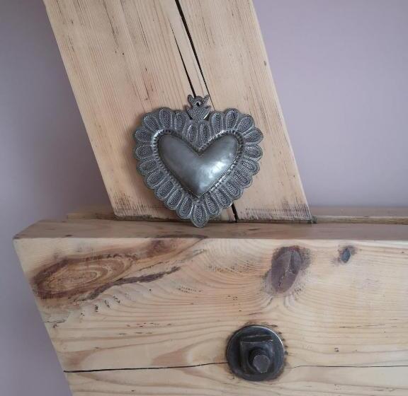 تختخواب و صبحانه Maison Et Florescence