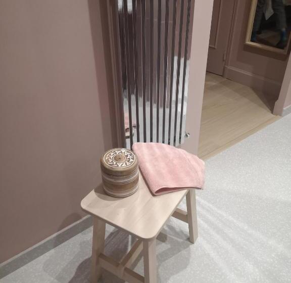 تختخواب و صبحانه Maison Et Florescence