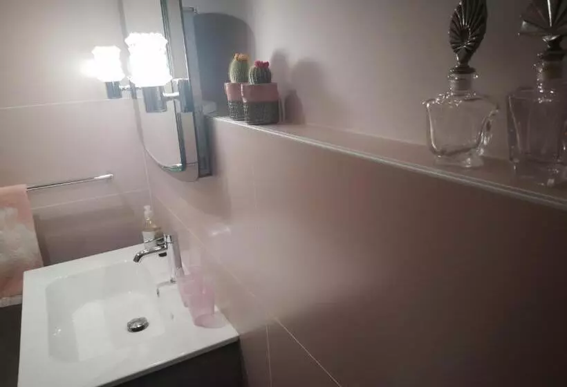 Aamiaismajoitus (B&B) Maison Et Florescence