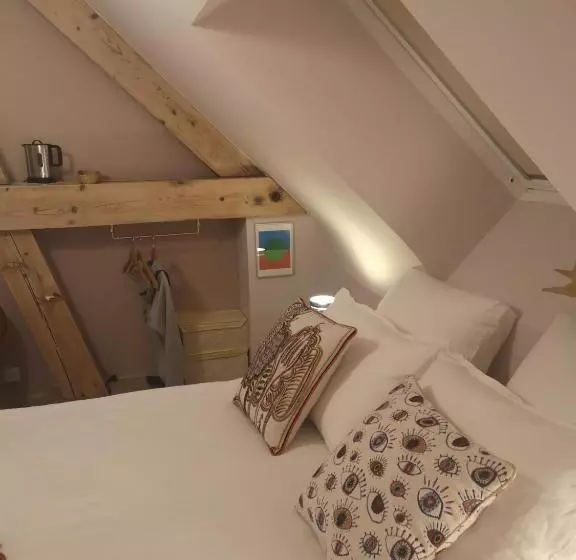 Aamiaismajoitus (B&B) Maison Et Florescence