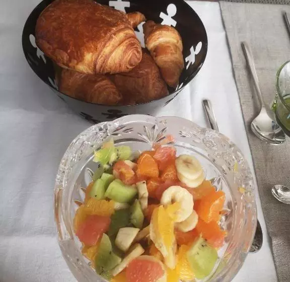 Aamiaismajoitus (B&B) Maison Et Florescence