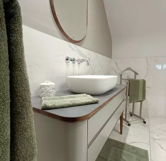 Aamiaismajoitus (B&B) Maison Et Florescence