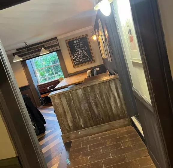 Aamiaismajoitus (B&B) The Crown Inn