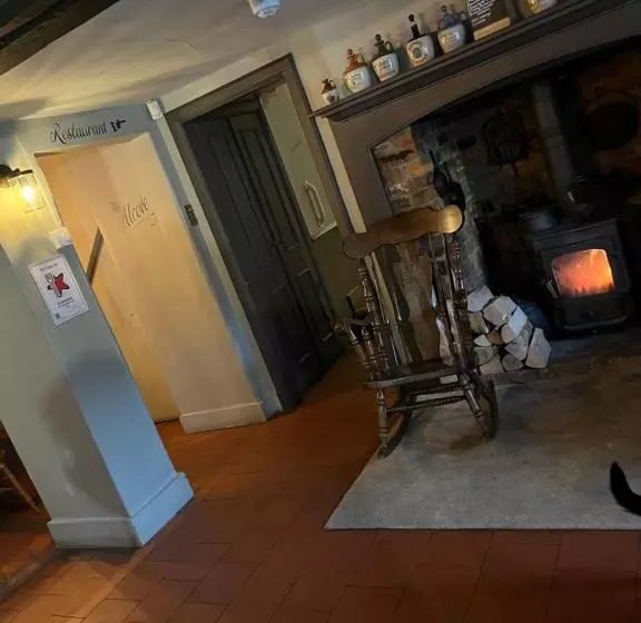 Aamiaismajoitus (B&B) The Crown Inn