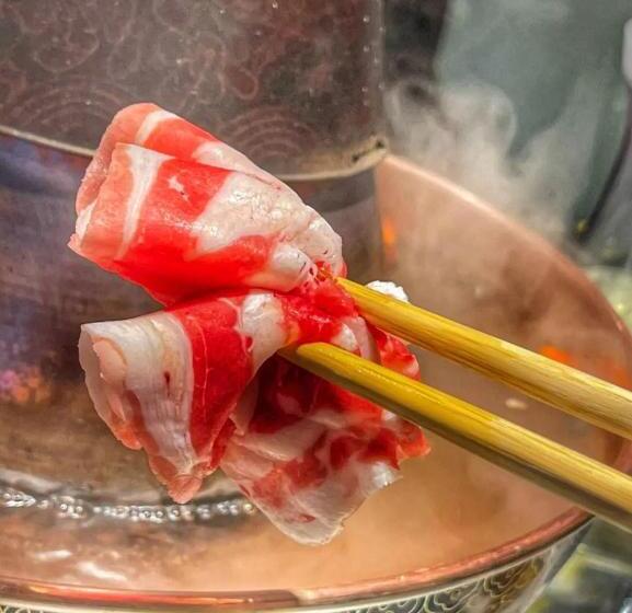 East Sacred Hotel Very Near Beijing Tiananmen Square ,the Forbidden City,the Temple Of Heaven ,3 Mi