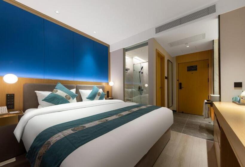 East Sacred Hotel Very Near Beijing Tiananmen Square ,the Forbidden City,the Temple Of Heaven ,3 Mi