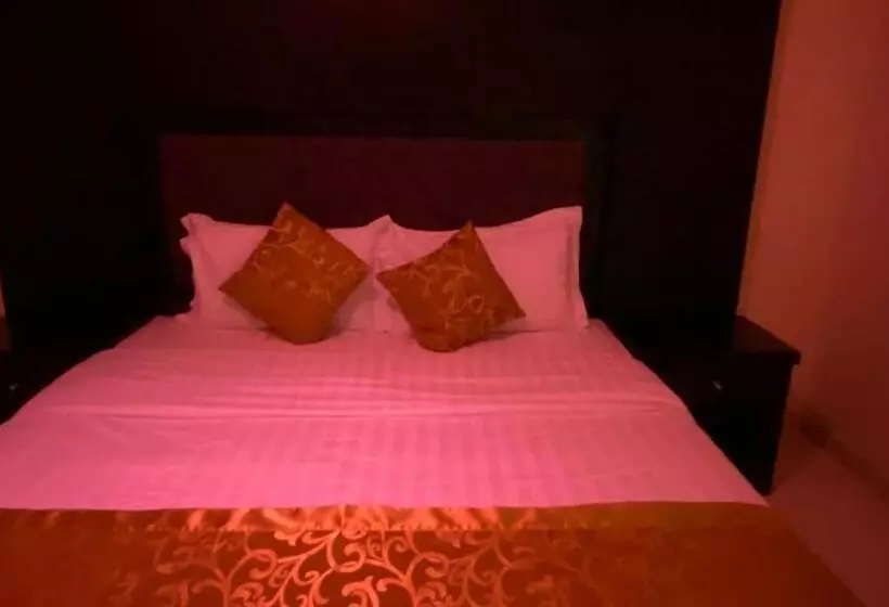 Hotelli برج الجنوب جولدن نيو خميس مشيط