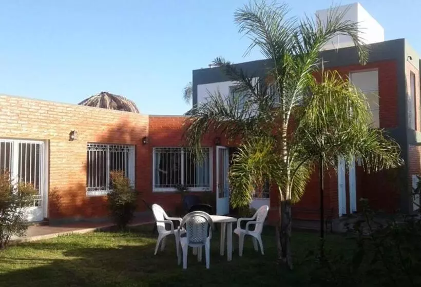 هتل Posada De Los Lirios