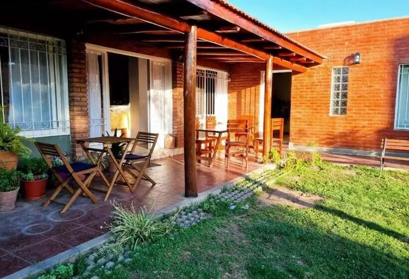 هتل Posada De Los Lirios