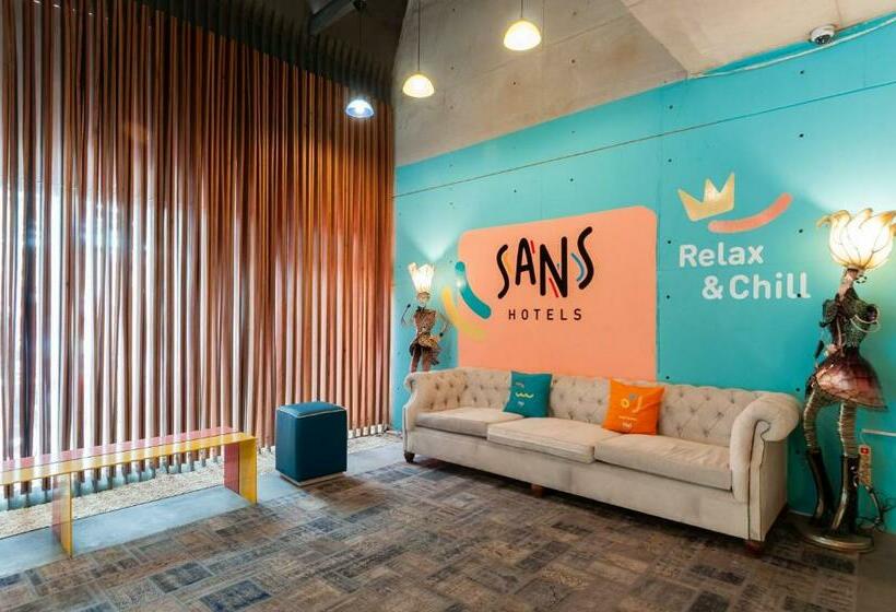 Sans Hotel Finest Medan