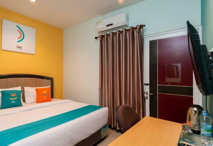 Sans Hotel Finest Medan