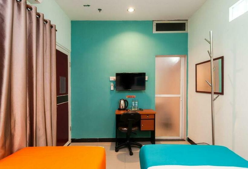 Sans Hotel Finest Medan