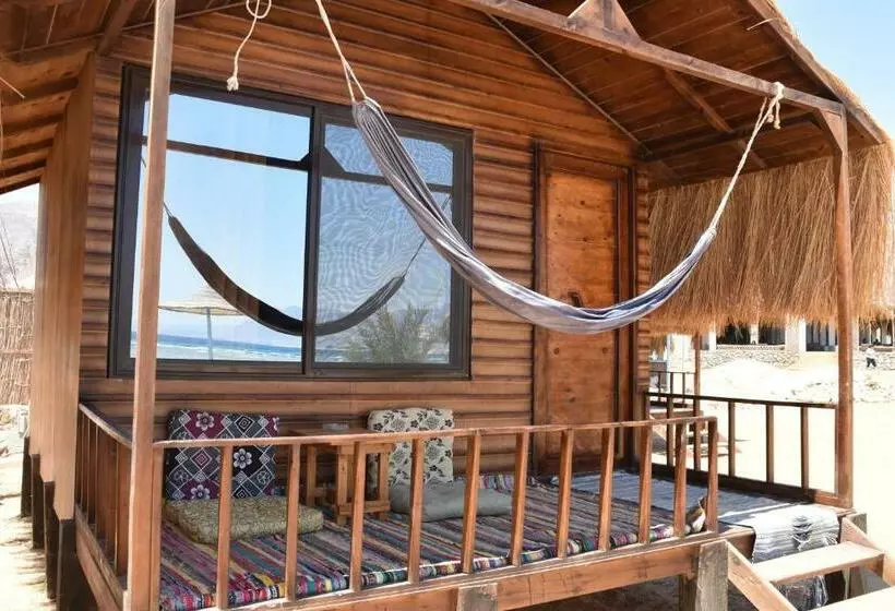 هتل Shanty Beach Camp Suer