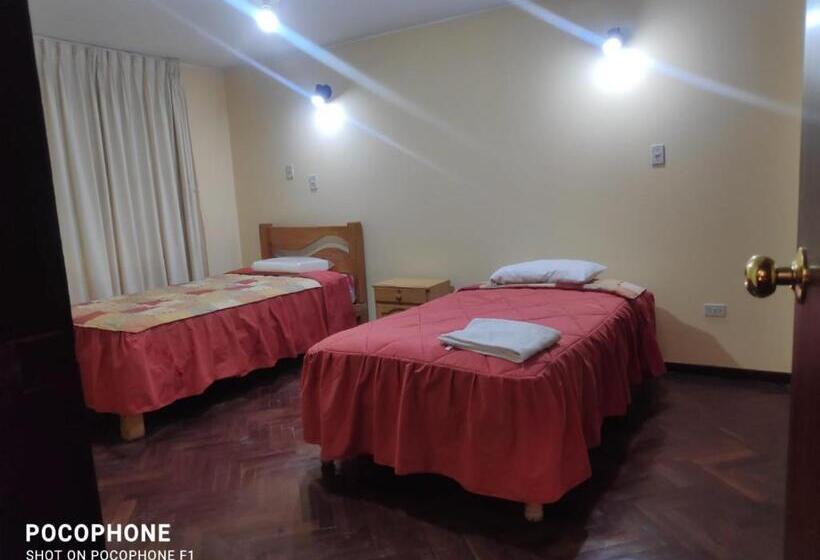 بنسيون Flying House Hostel