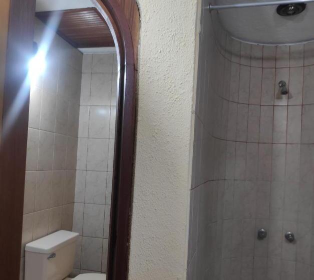 بنسيون Flying House Hostel