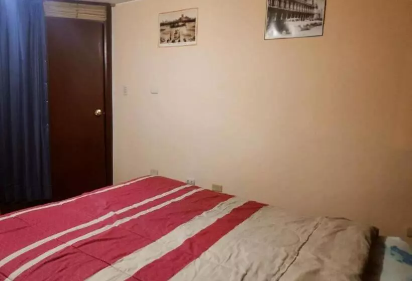 پانسیون Flying House Hostel