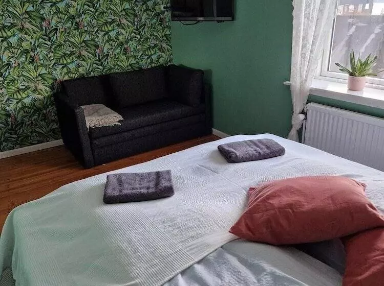 Majatalo Guesthouse Hugo