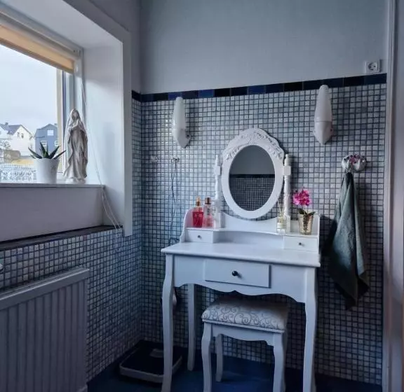 Majatalo Guesthouse Hugo