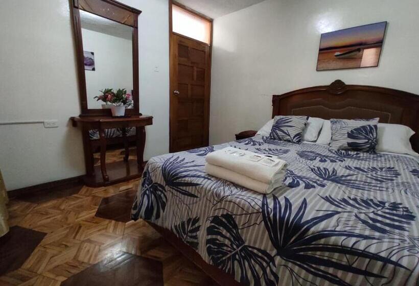 פנסיון Altamira Suites   Ibarra