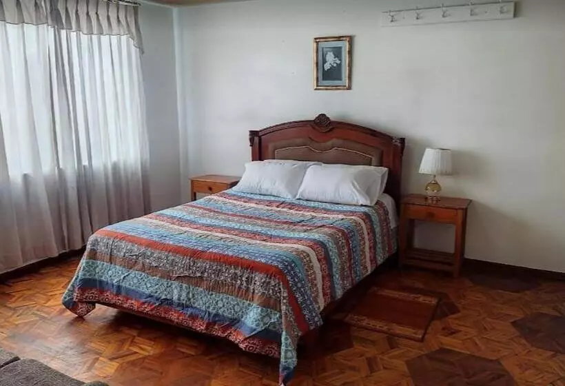 ペンション Altamira Suites   Ibarra