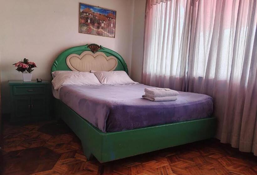 פנסיון Altamira Suites   Ibarra