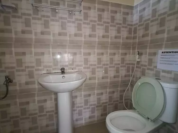 پانسیون La Familia Guest House