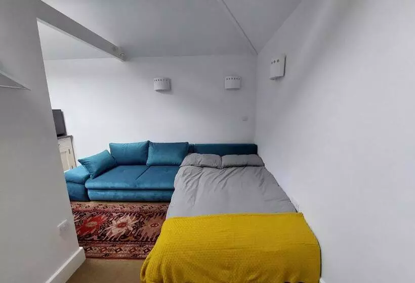 ペンション Peaceful Self Contained Room Near Looe