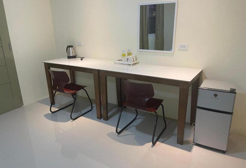 פנסיון Summer Room B