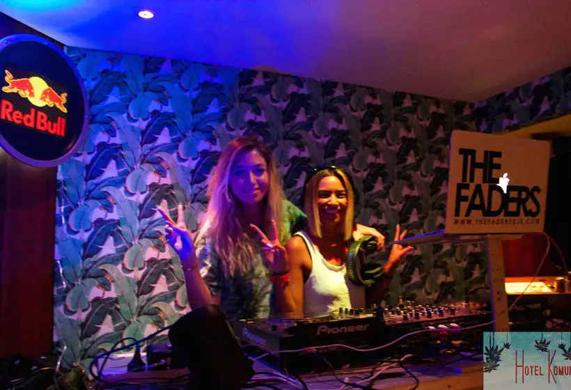 فندق صغير Komune Gold Coast