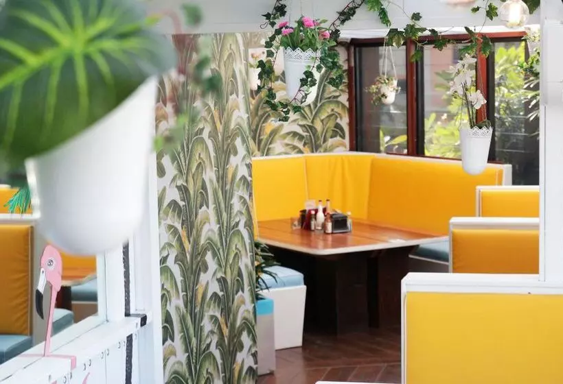 فندق صغير Komune Gold Coast