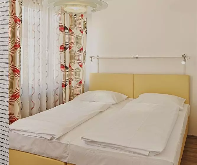 Apartment Rentals Vienna