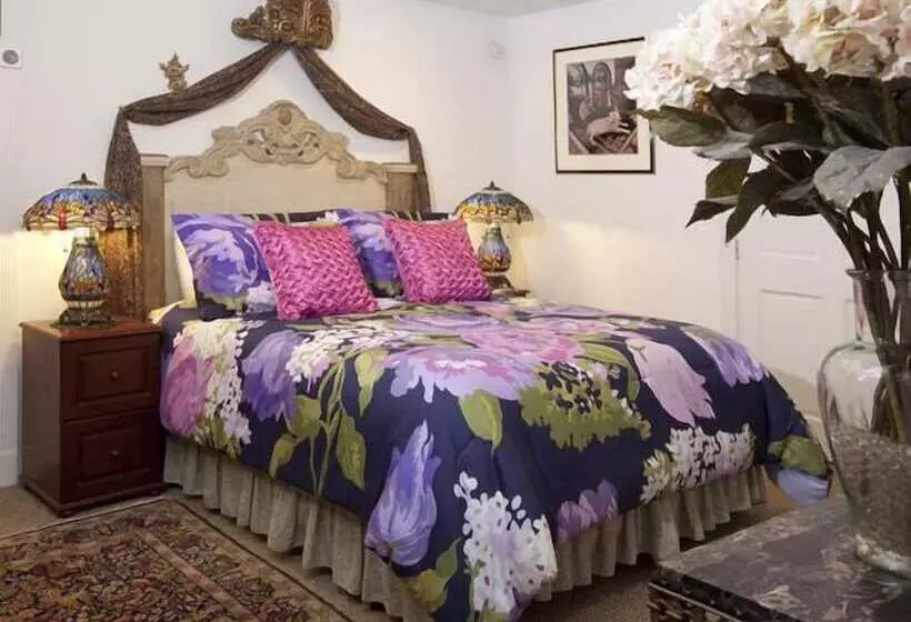 ベッドアンドブレックファースト Beds On Clouds