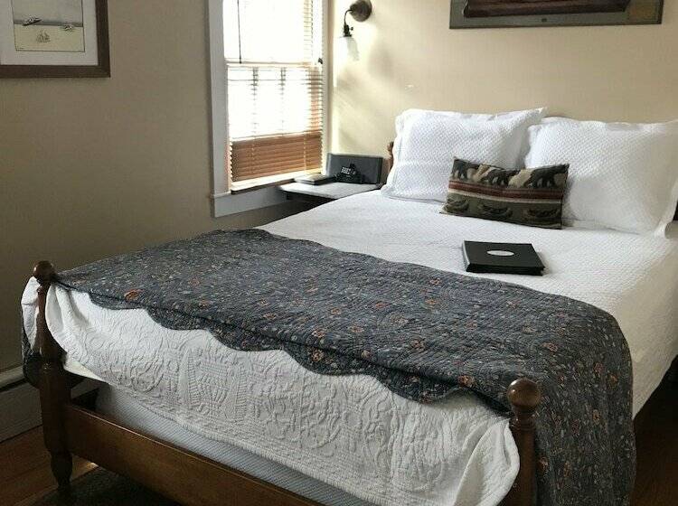 민박 Revere Guest House