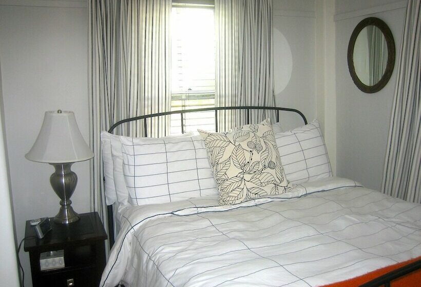 민박 Revere Guest House