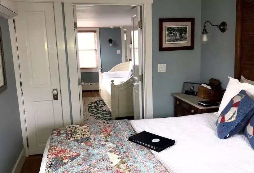 צימר Revere Guest House