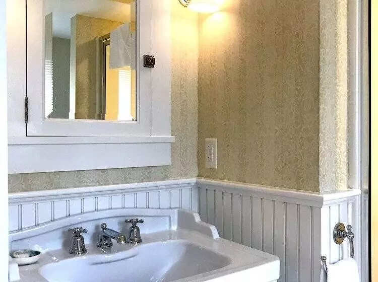 צימר Revere Guest House