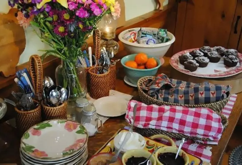 צימר Revere Guest House